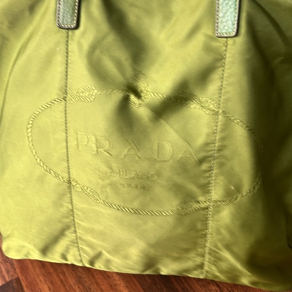 1261 Prada nylon tote - Picture 2 of 11